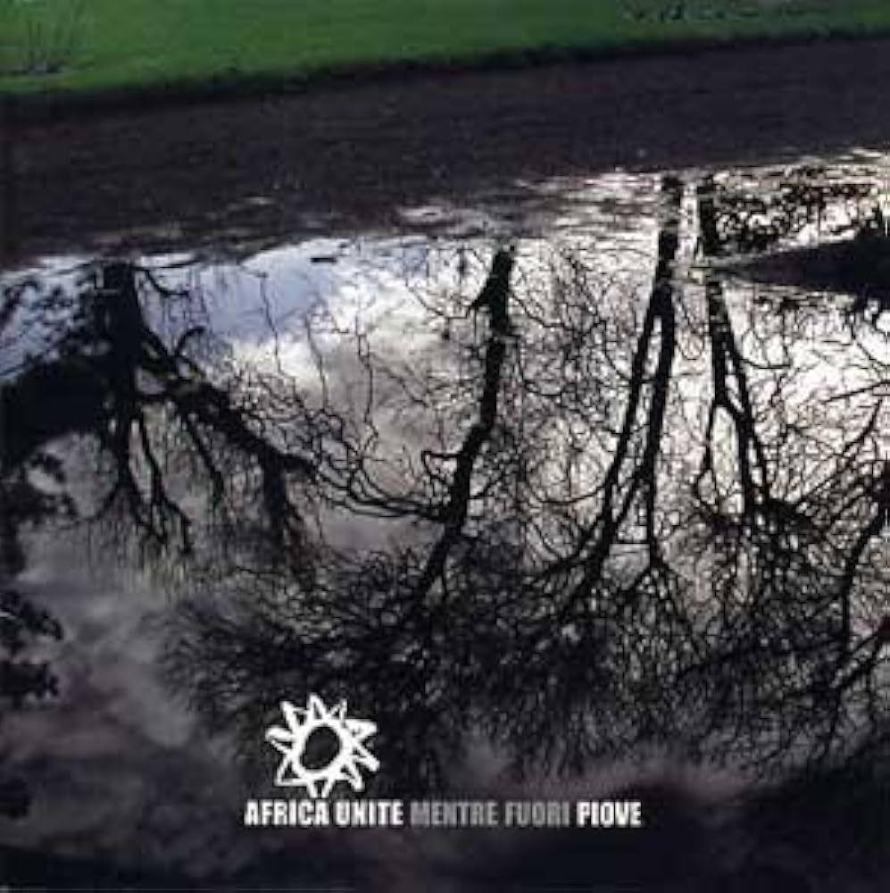 Portada de Álbum "Mentre Fuori Piove", de Africa Unite
