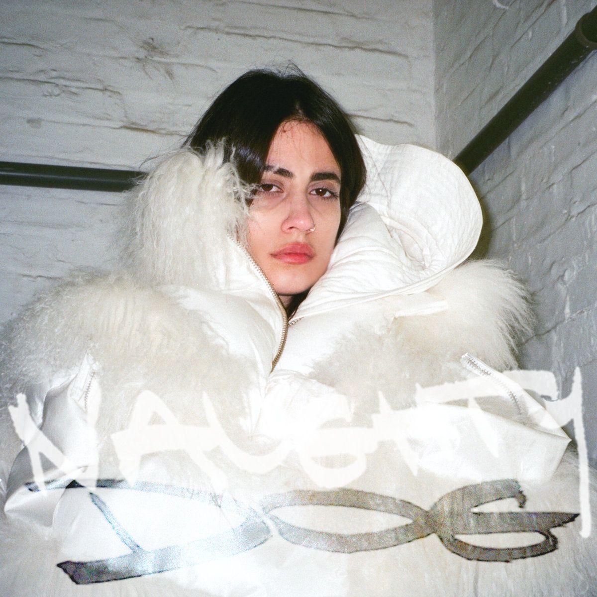 Portada de Sencillo/EP "NAUGHTY DOG", de coucou chloe