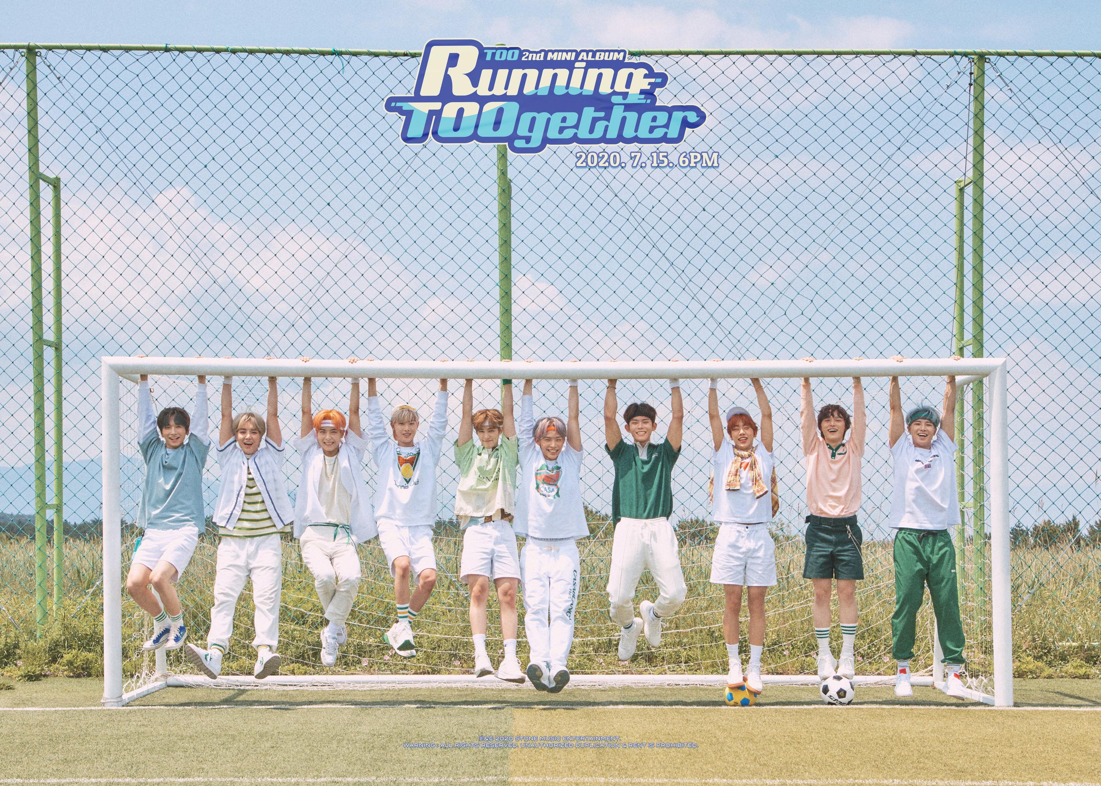 Capa do Álbum "Running TOOgether", de TOO