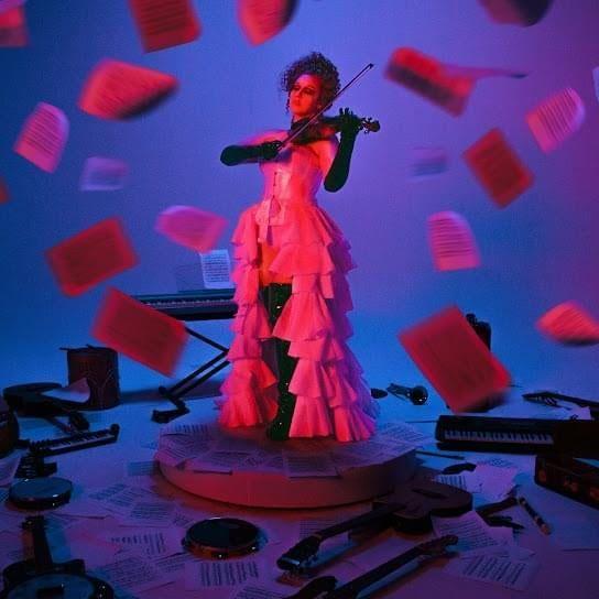 Capa do álbum "Tom", de Bea Duarte