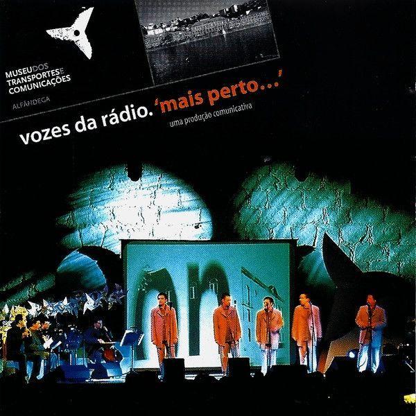 Portada de Álbum "Mais Perto...", de Vozes da Rádio