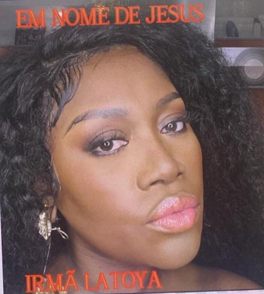Portada de Álbum "Em Nome de Jesus", de Irmã Latoya