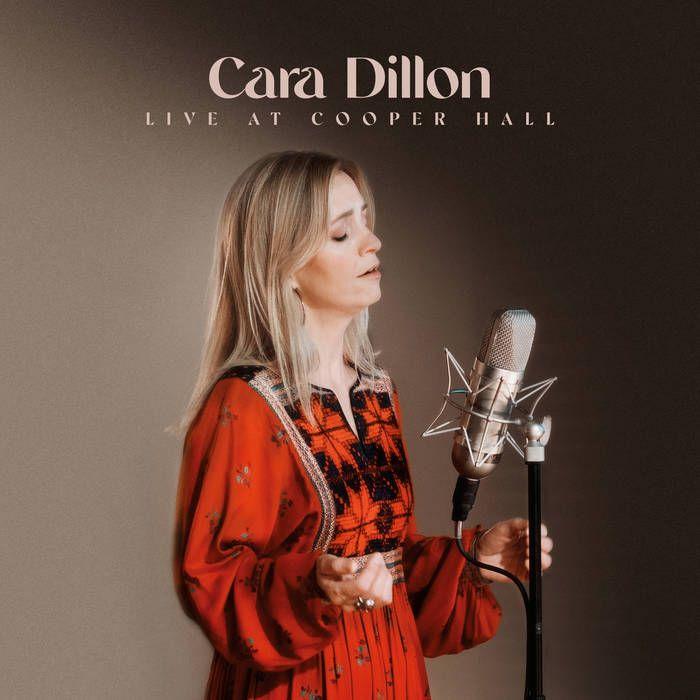 Capa do Álbum "Live At Cooper Hall", de Cara Dillon