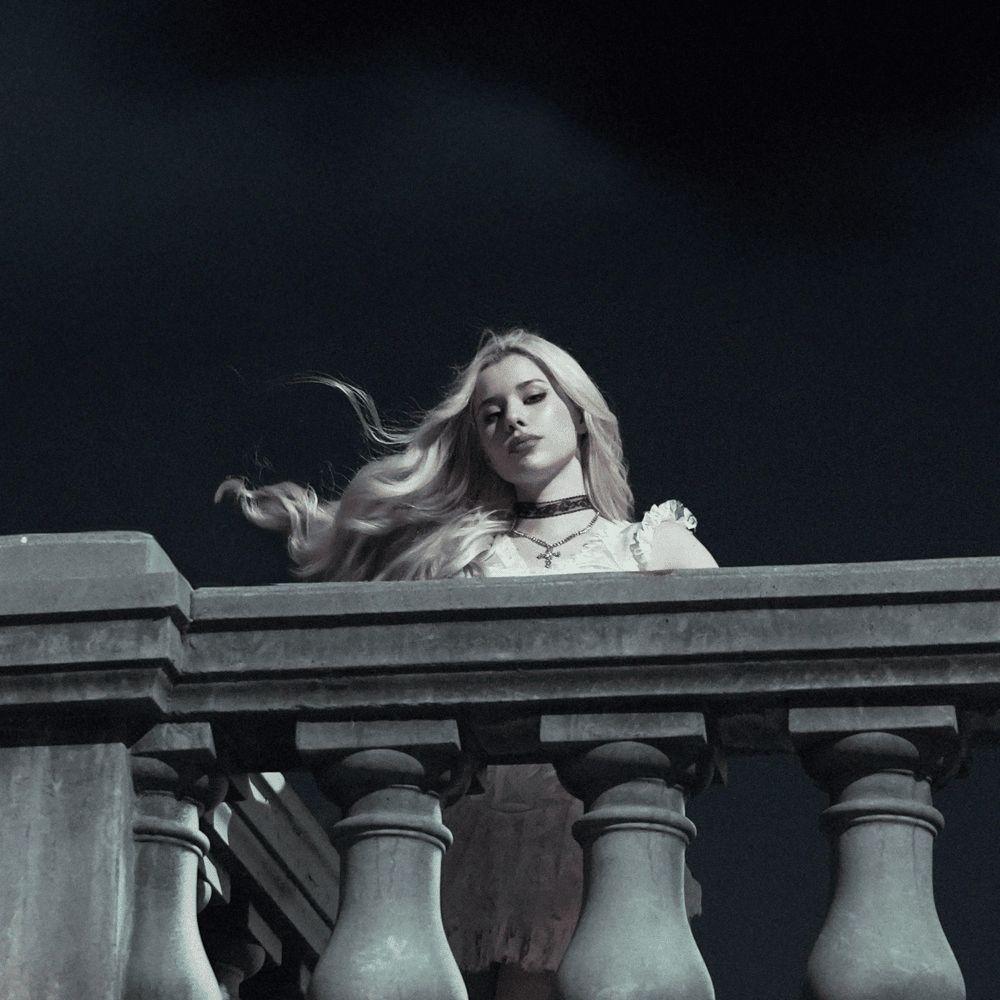 Portada de Sencillo/EP "Sisyphean", de Serena Belle