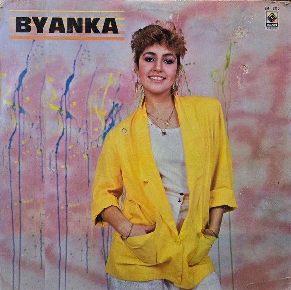 Portada de Álbum "Chica Material", de Byanka