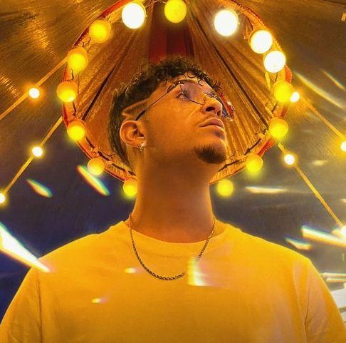 Capa do Single/EP "Fiz Por Onde", de Lil Deni