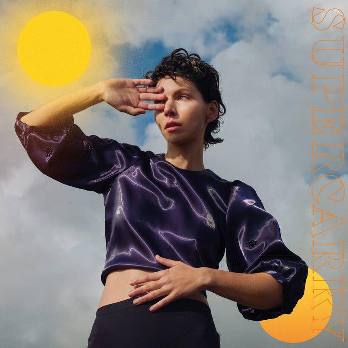 Capa do Álbum "Supercarry", de Lucky Lo