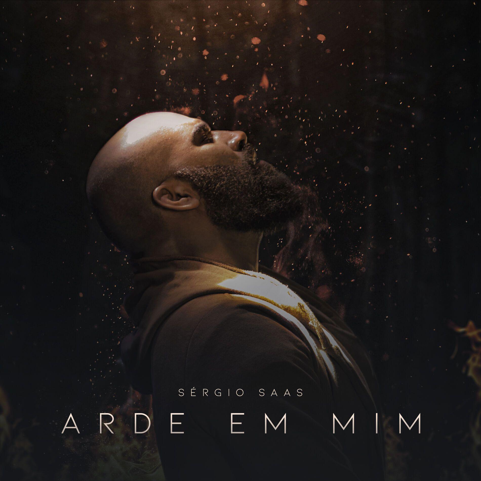 Single/EP cover of "Arde em Mim" by Sérgio Saas