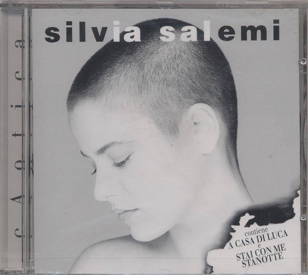 Portada de Álbum "Caotica", de Silvia Salemi
