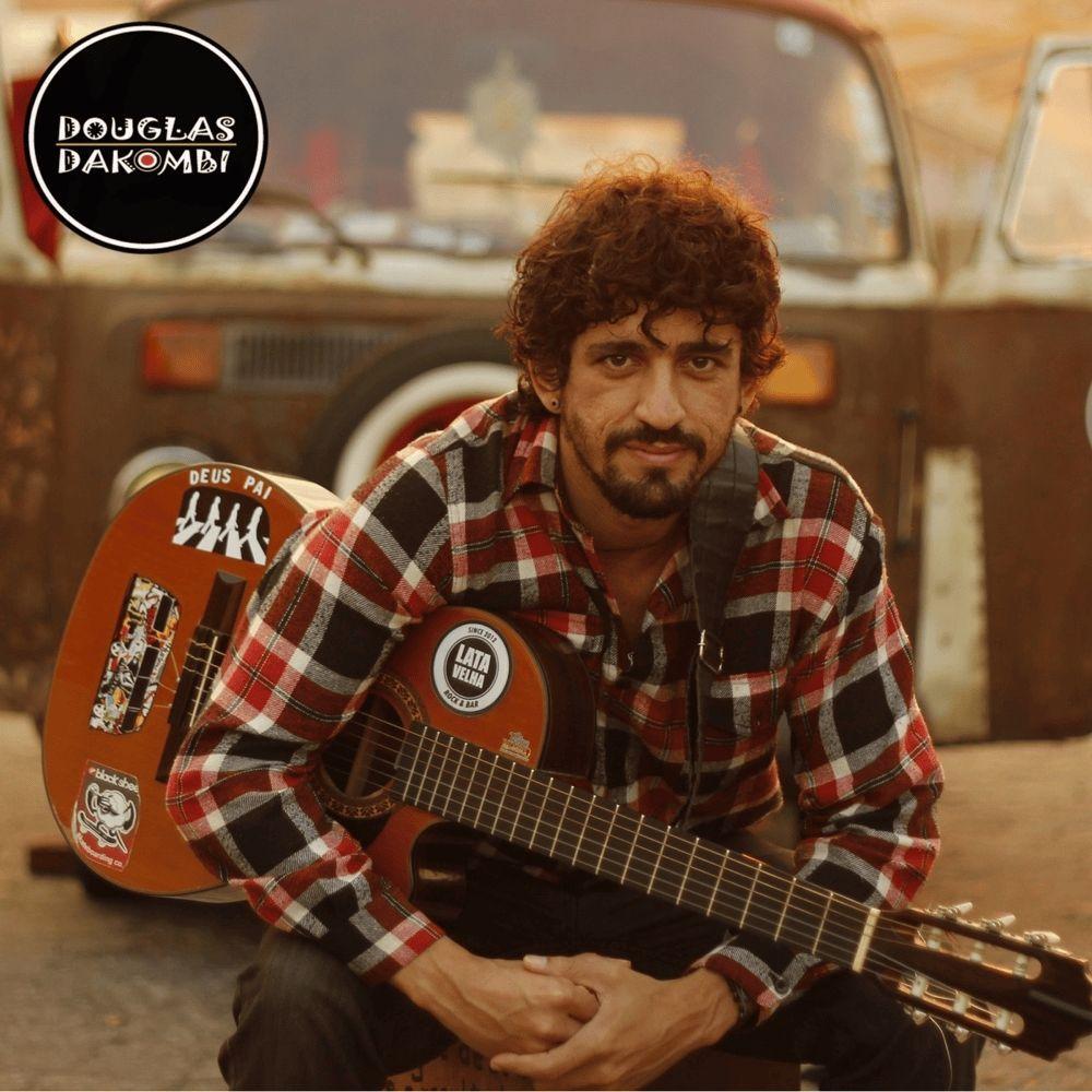 Portada de Álbum "Douglas Dakombi", de Douglas Dakombi