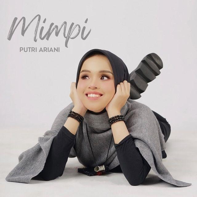Portada del álbum "Mimpi", de Putri Ariani