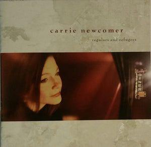 Portada de Álbum "Regulars And Refugees", de Carrie Newcomer