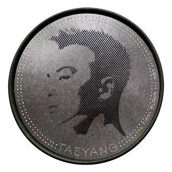 Capa do Álbum "HOT", de TAEYANG
