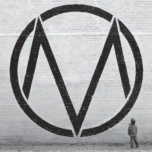 Portada de Álbum "Black & White", de The Maine
