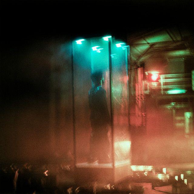 Capa do Álbum "Ends & Begins ", de Labrinth