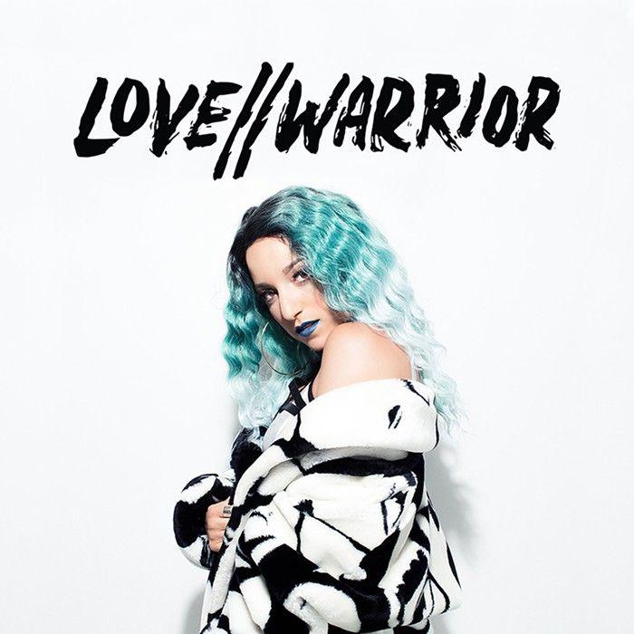 Capa do Álbum "LOVE//WARRIOR", de Frankie Simone