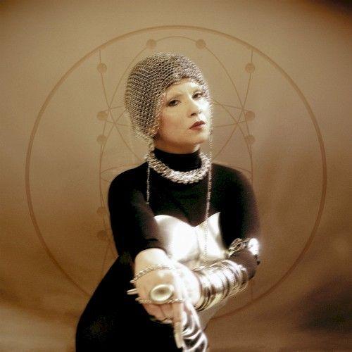 Portada de Sencillo/EP "CAVALO", de Mariana Cavanellas