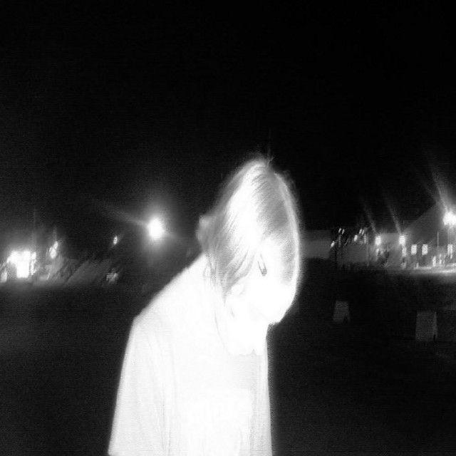 Capa do Álbum "Ghost With Skin", de Corbin