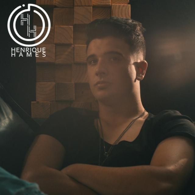 Portada de Álbum "Naturalmente Apaixonado", de Henrique Hames