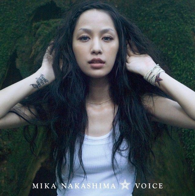 Capa do Álbum "VOICE", de Mika Nakashima