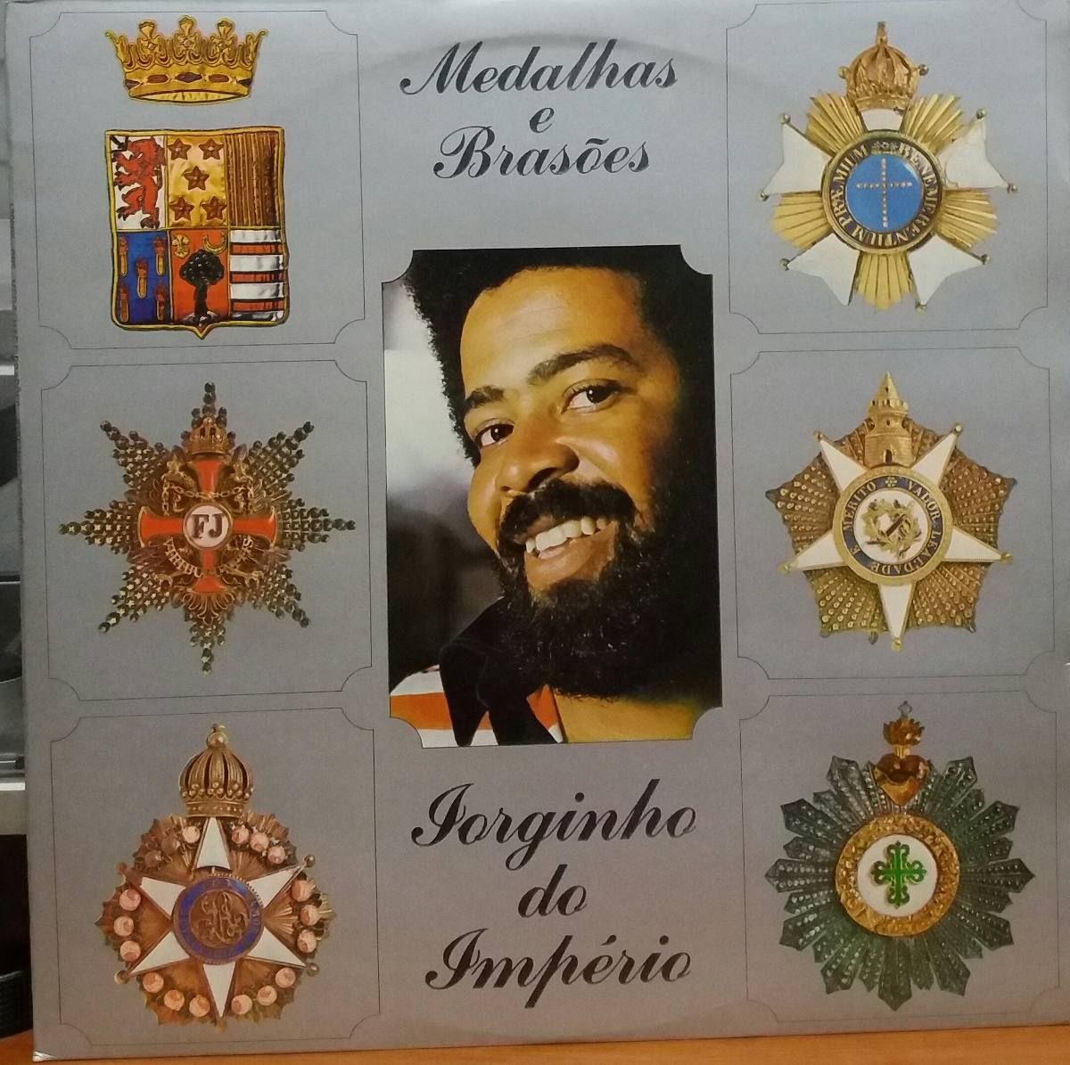 Capa do álbum "Medalhas e Brasões", de Jorginho do Império