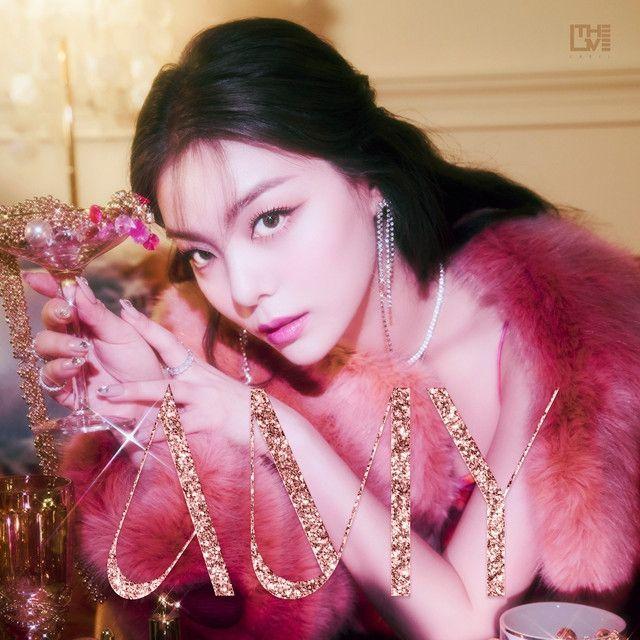 Capa do Álbum "AMY", de Ailee