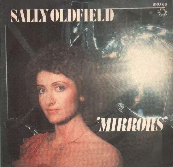 Portada del álbum "Mirrors", de Sally Oldfield