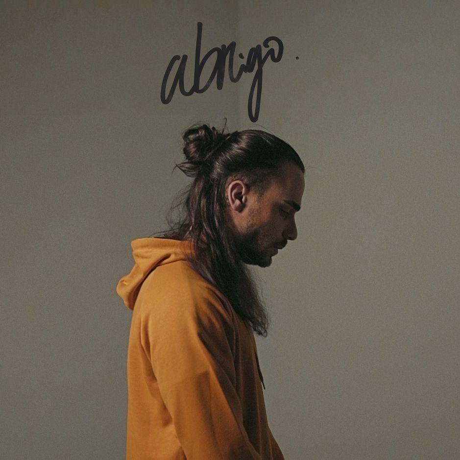 Portada de Álbum "Abrigo", de Diogo Piçarra