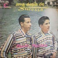 Capa do álbum "Uma Dupla de Sucesso", de Praião e Prainha