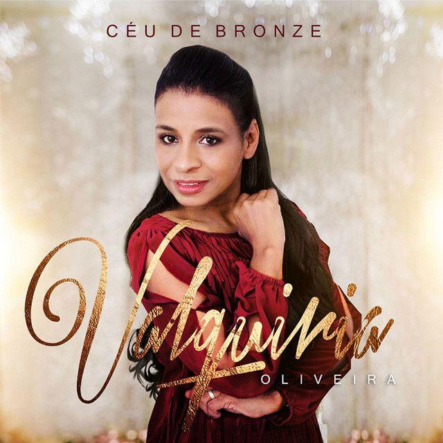 Portada de Álbum "Céu de Bronze", de Valquíria Oliveira