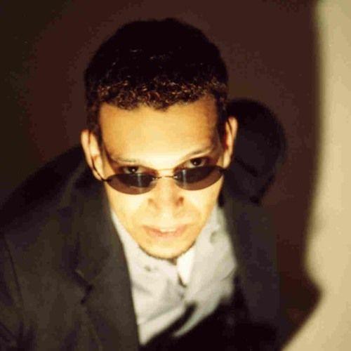 Portada de Álbum "Nada Comum", de Adriano Valgy