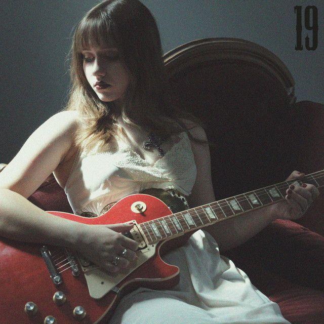 Capa do Single/EP "19", de Solya