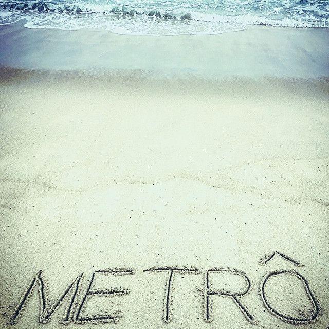 Capa do Single/EP "A Vida É Bela Lalaiá", de Metrô