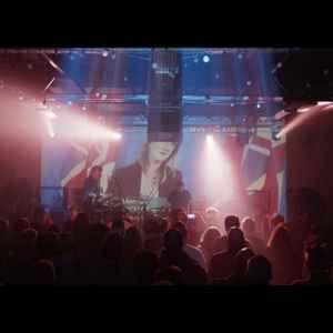 Portada de Álbum "Live At The Brudenell 2021", de iLiKETRAiNS