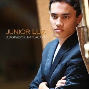 Capa do Álbum "Adorador Implacável", de Junior Luz