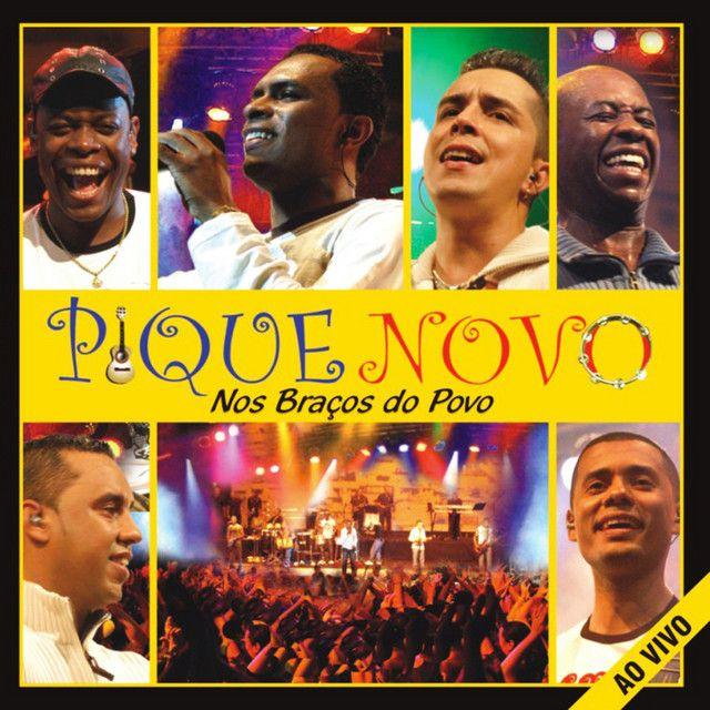 Portada de Álbum "Nos Braços do Povo - Ao Vivo", de Pique Novo