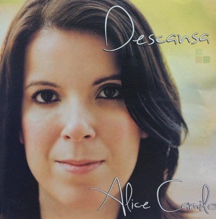 Portada de Álbum "Descansa", de Alice Camilo
