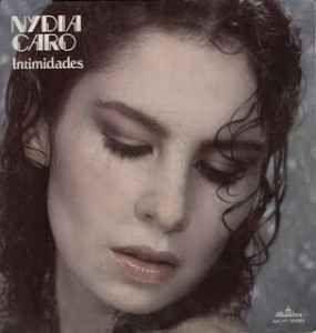 Portada de Álbum "Intimidades", de Nydia Caro