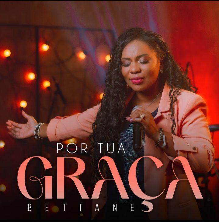 Portada de Álbum "Por Tua Graça", de Betiane