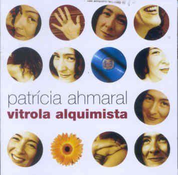 Portada de Álbum "Vitrola Alquimista", de Patrícia Ahmaral
