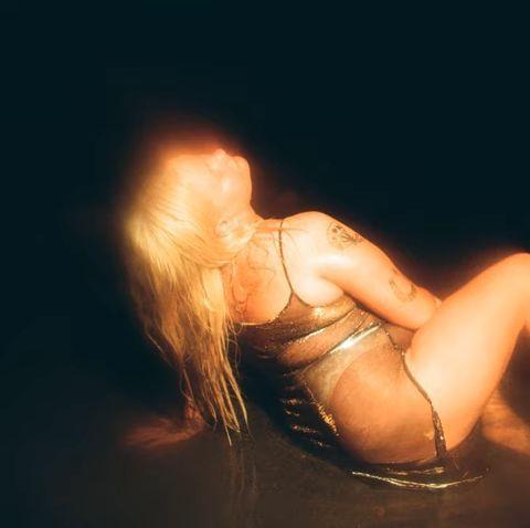 Portada del álbum "Scorpio", de Sarah Klang