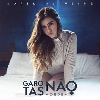 Capa do Single/EP "Garotas Não Mordem", de Sofia Oliveira