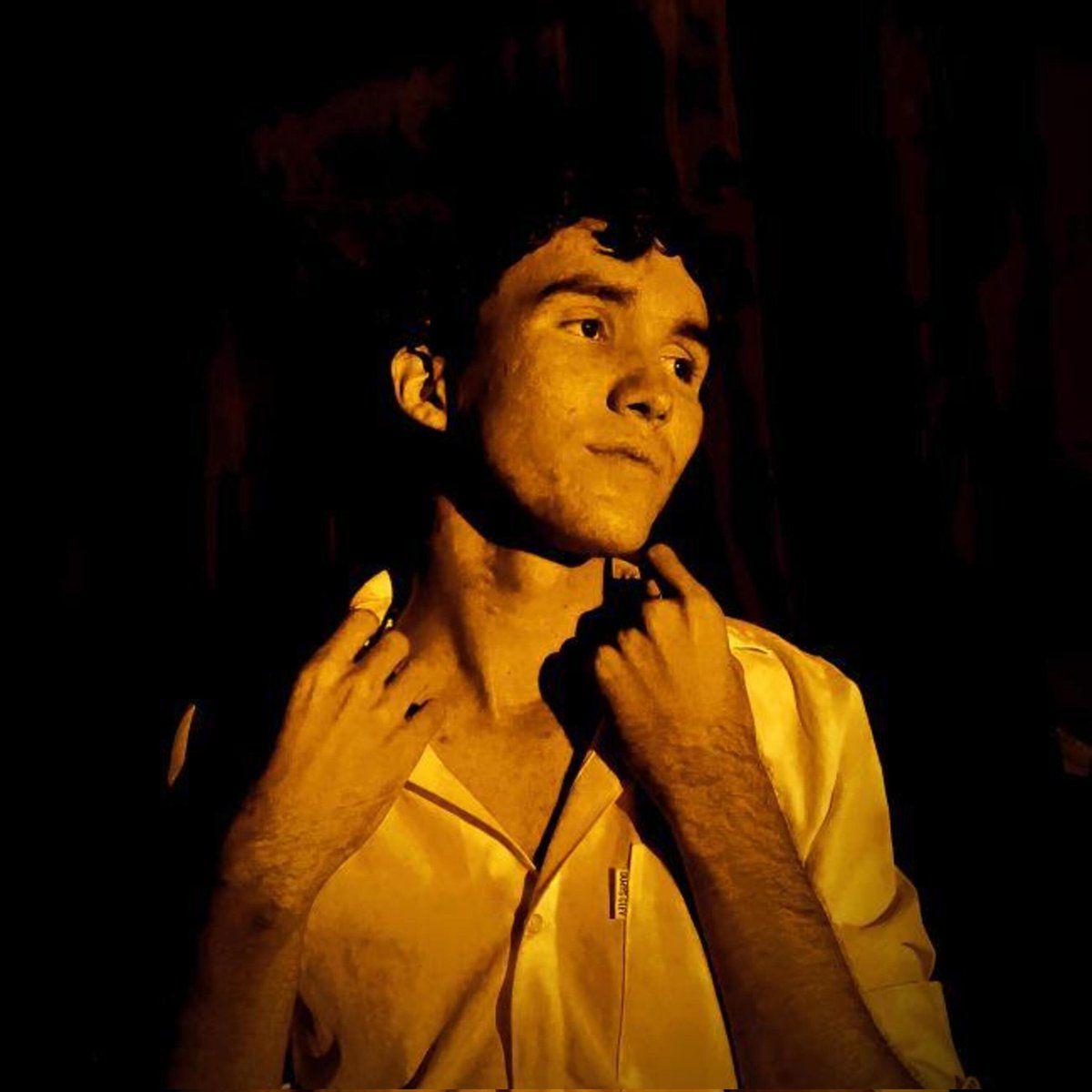 Portada de Álbum "ÍDOLO", de Miguel Kael