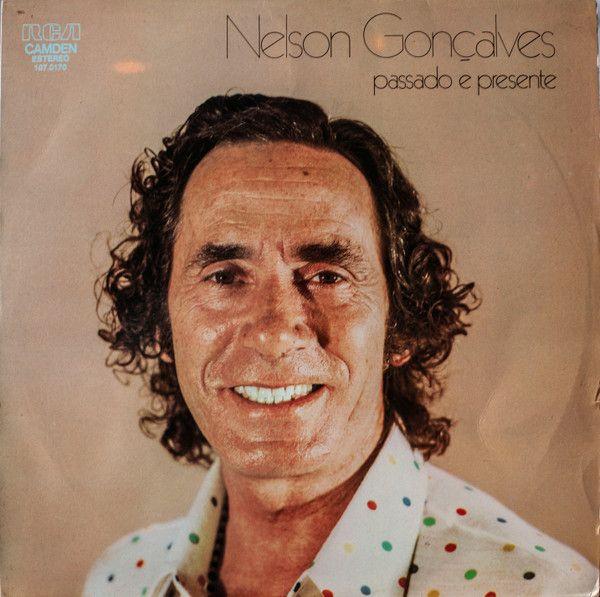 Portada del álbum "Passado e Presente ", de Nelson Gonçalves