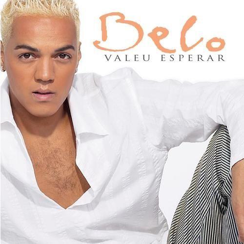 Portada del álbum "Valeu Esperar", de Belo
