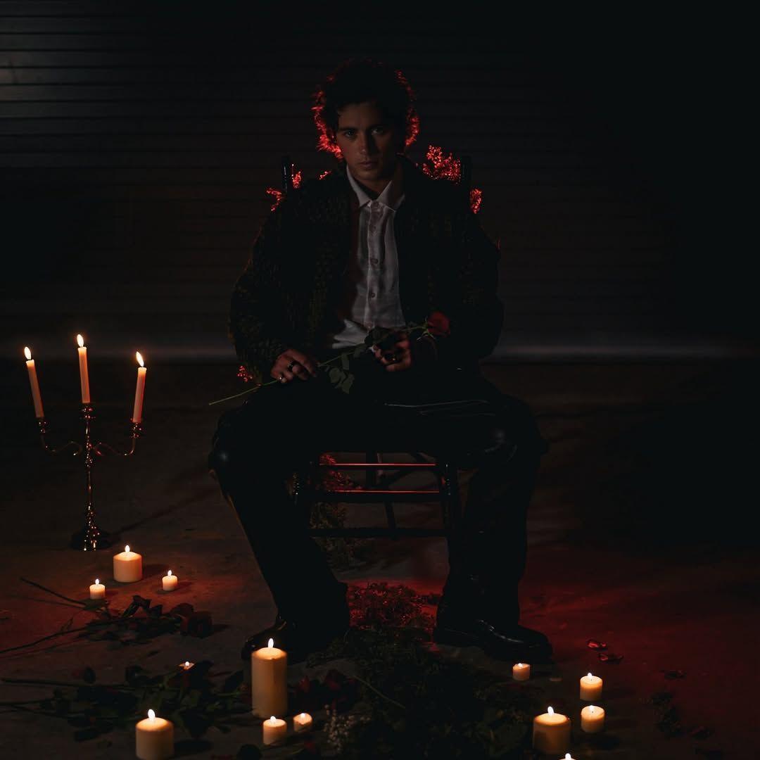 Portada de Sencillo/EP "Petals and Thorns", de Austin Giorgio