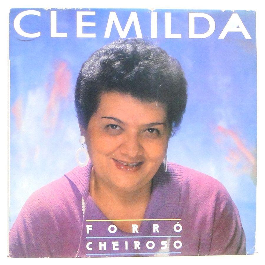 Album cover of "Forró Cheiroso" by Clemilda