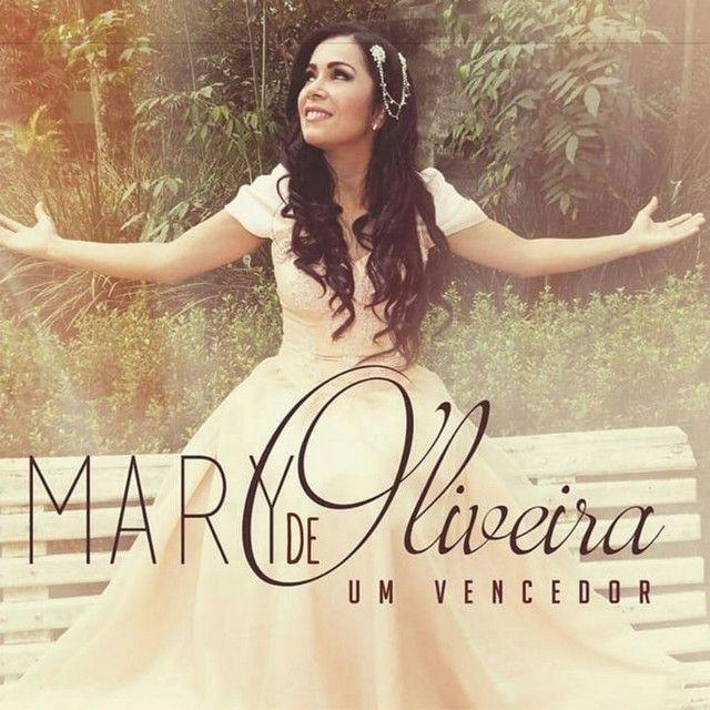 Portada de Álbum "Um Vencedor", de Mary de Oliveira
