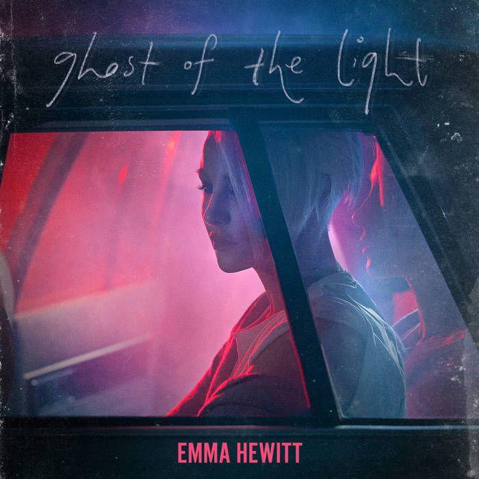 Portada de Álbum "Ghost Of The Light", de Emma Hewitt