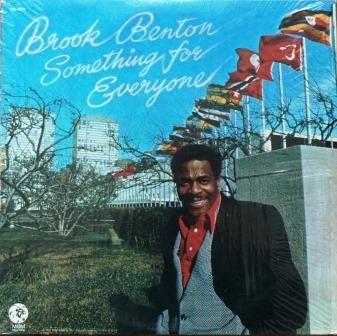 Portada del álbum "Something For Everyone", de Brook Benton